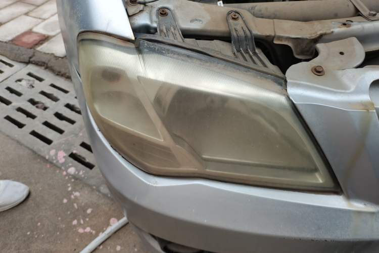 Used FAW Xiali 2012 N3 1.0L Sedan Base Model Right Front Headlight