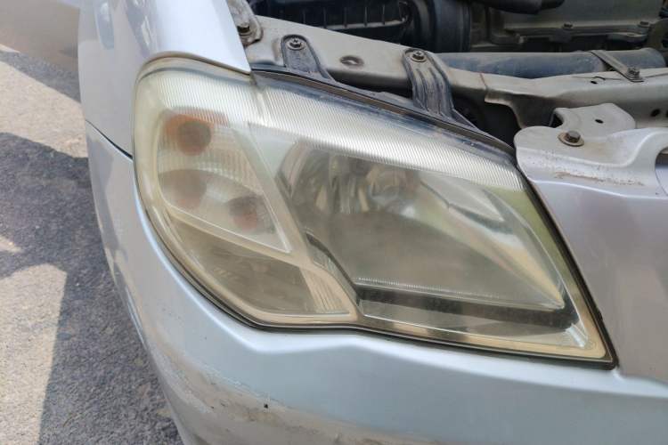 Used FAW Xiali 2012 N3 1.0L Sedan Base Model Right Front Headlight