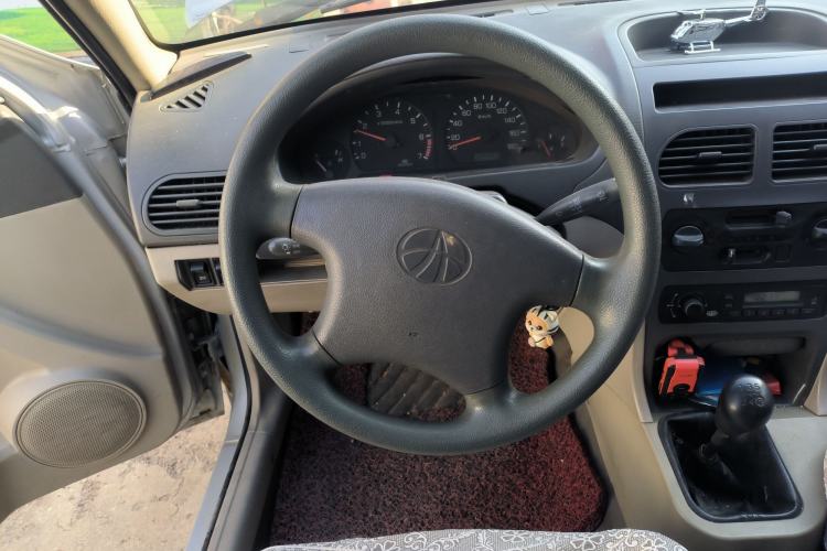 Used FAW Xiali 2012 N3 1.0L Hatchback – Practical Model Steering Wheel