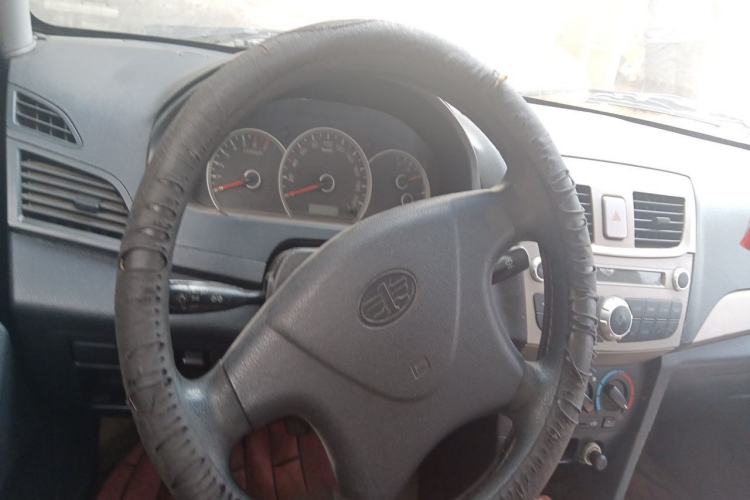Used FAW Xiali 2012 N3 1.0L Sedan Comfort Model Steering Wheel