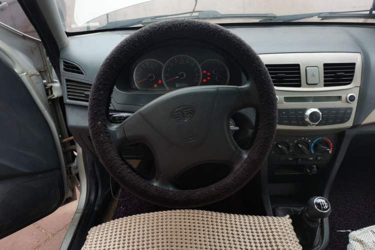 Used FAW Xiali 2012 N3 1.0L Sedan Base Model Steering Wheel