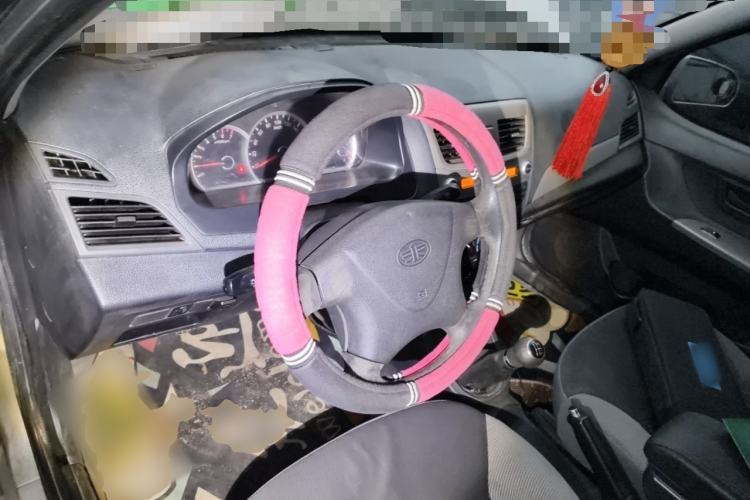Used FAW Xiali 2012 N3 1.0L Sedan - Practical Model Steering Wheel