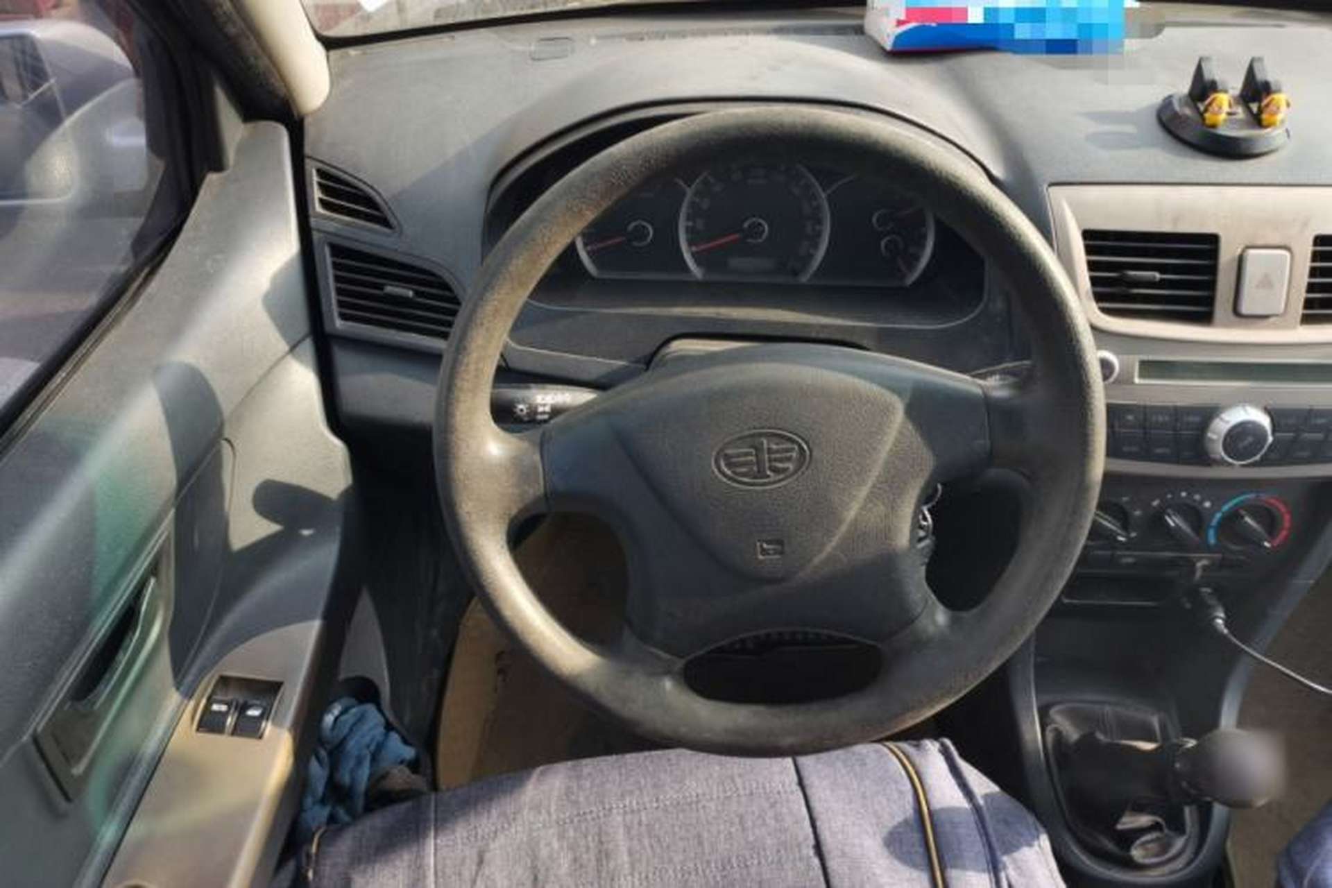 Used FAW Xiali 2012 N3 1.0L Sedan - Practical Model Steering Wheel