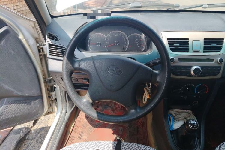 Used FAW Xiali 2012 N3 1.0L Sedan Base Model Steering Wheel