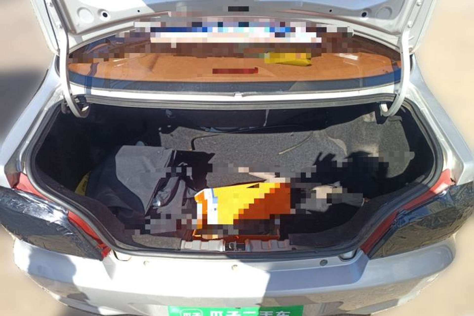 Used FAW Xiali 2012 N3 1.0L Sedan - Practical Model Trunk