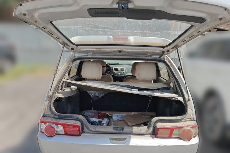 Used FAW Xiali 2012 N3 1.0L Hatchback Standard Model Trunk