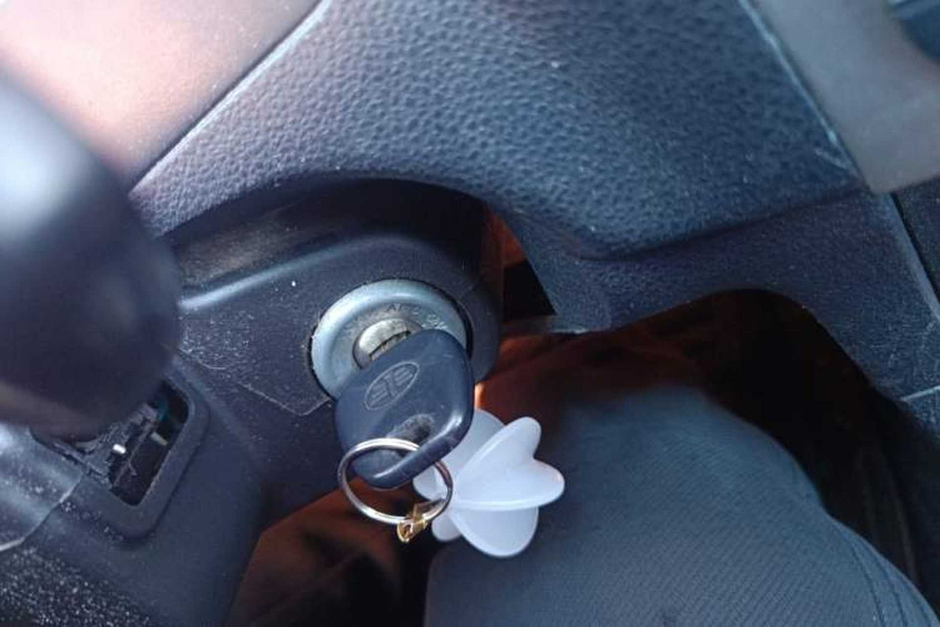 Used FAW Xiali 2012 N3 1.0L Sedan - Practical Model Vehicle Key