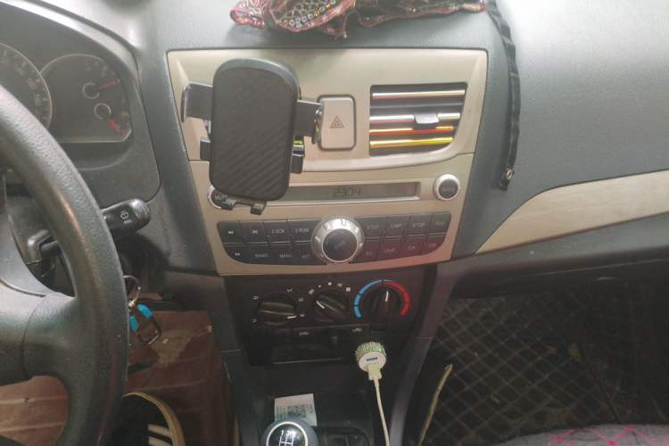 Used FAW Xiali 2012 N3 1.0L Sedan - Practical Model Audio And AC Panel