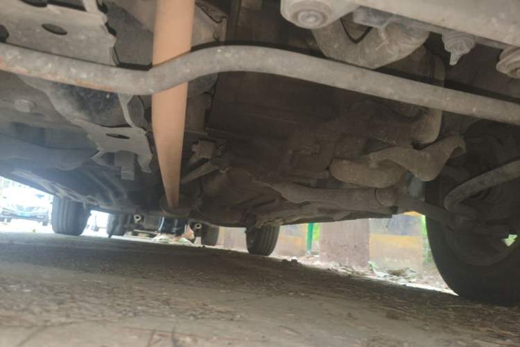 Used FAW Xiali 2012 N3 1.0L Sedan - Practical Model Chassis Front
