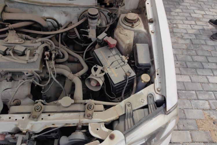 Used FAW Xiali 2012 N3 1.0L Hatchback Standard Model Engine Bay Left