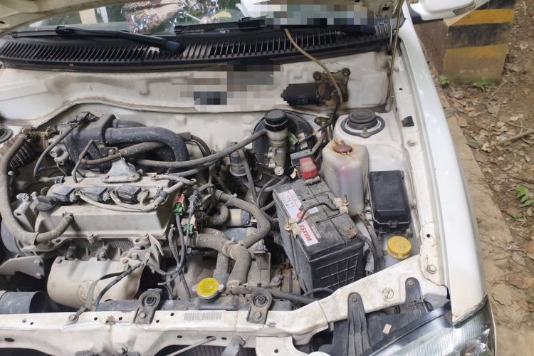Used FAW Xiali 2012 N3 1.0L Sedan - Practical Model Engine Bay Left