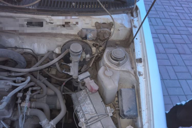 Used FAW Xiali 2012 N3 1.0L Hatchback – Practical Model Engine Bay Left