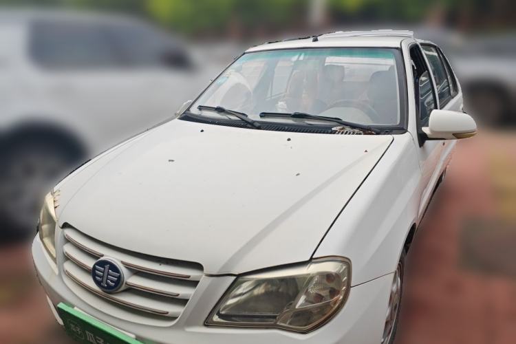 Used FAW Xiali 2012 N3 1.0L Hatchback Standard Model Front