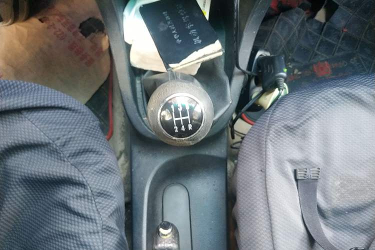 Used FAW Xiali 2012 N3 1.0L Hatchback Standard Model Gear Lever