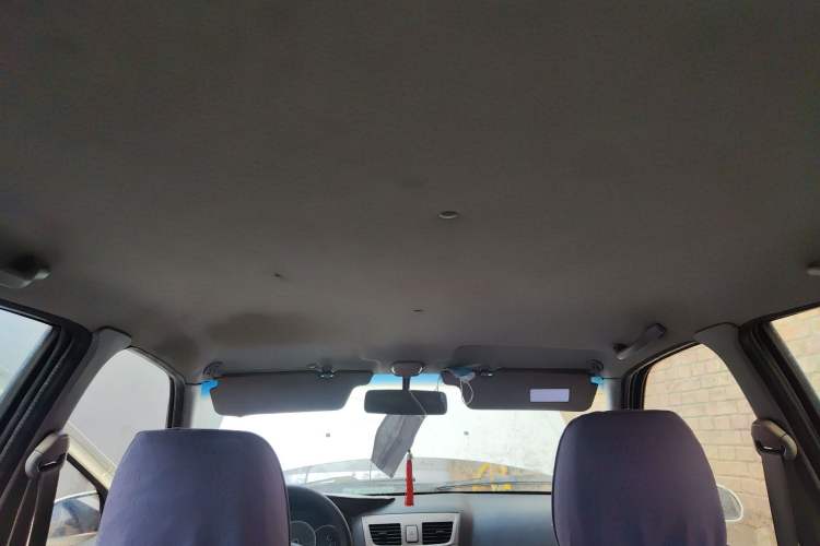 Used FAW Xiali 2012 N3 1.0L Hatchback – Practical Model Headliner