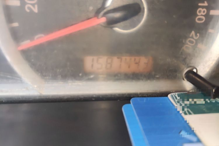Used FAW Xiali 2012 N3 1.0L Hatchback – Practical Model Odometer Close Up