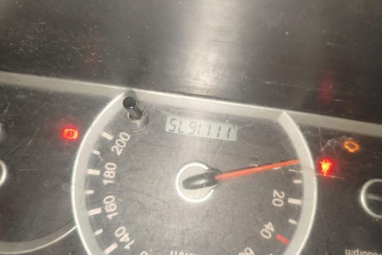 Used FAW Xiali 2012 N3 1.0L Sedan - Practical Model Odometer Close Up