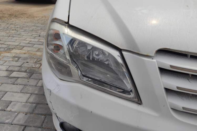 Used FAW Xiali 2012 N3 1.0L Hatchback Standard Model Right Front Headlight