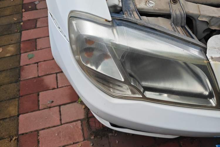 Used FAW Xiali 2012 N3 1.0L Hatchback Standard Model Right Front Headlight