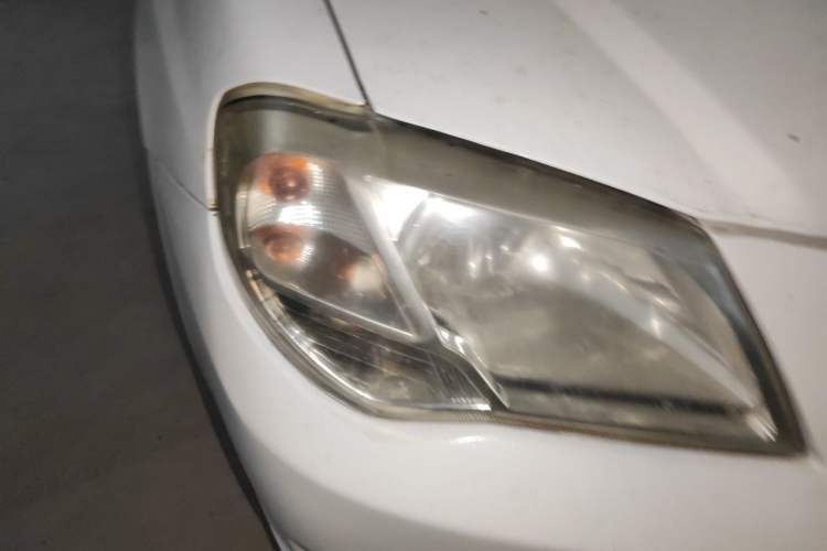 Used FAW Xiali 2012 N3 1.0L Sedan - Practical Model Right Front Headlight