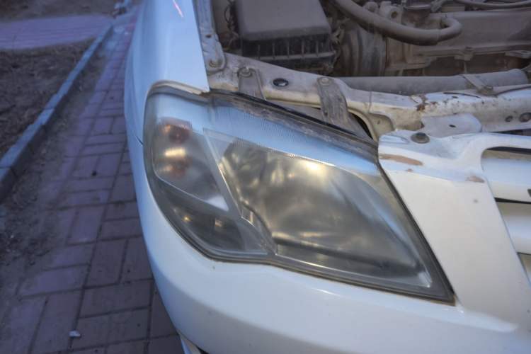 Used FAW Xiali 2012 N3 1.0L Hatchback – Practical Model Right Front Headlight