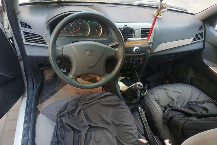 Used FAW Xiali 2012 N3 1.0L Hatchback Standard Model Steering Wheel