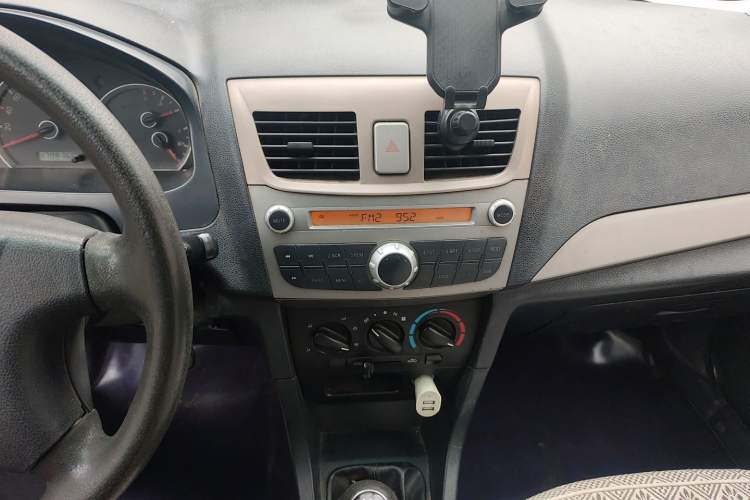 Used FAW Xiali 2012 N3 1.0L Sedan - Practical Model Audio And AC Panel