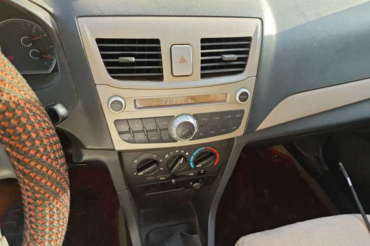 Used FAW Xiali 2012 N3 1.0L Sedan - Practical Model Audio And AC Panel