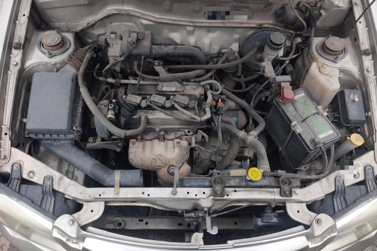 Used FAW Xiali 2012 N3 1.0L Sedan - Practical Model Engine Bay