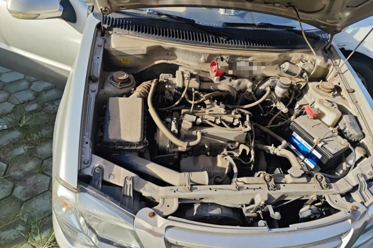 Used FAW Xiali 2012 N3 1.0L Sedan - Practical Model Engine Bay Right