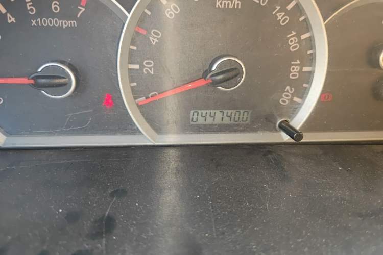 Used FAW Xiali 2012 N3 1.0L Sedan - Practical Model Odometer Close Up