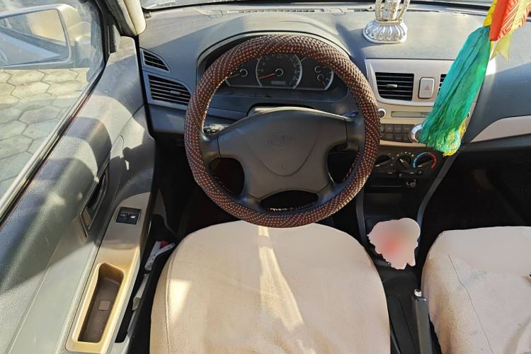 Used FAW Xiali 2012 N3 1.0L Sedan - Practical Model Steering Wheel