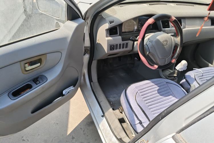 Used FAW Xiali N5 2010 1.3L Manual Standard Edition Driver Seat