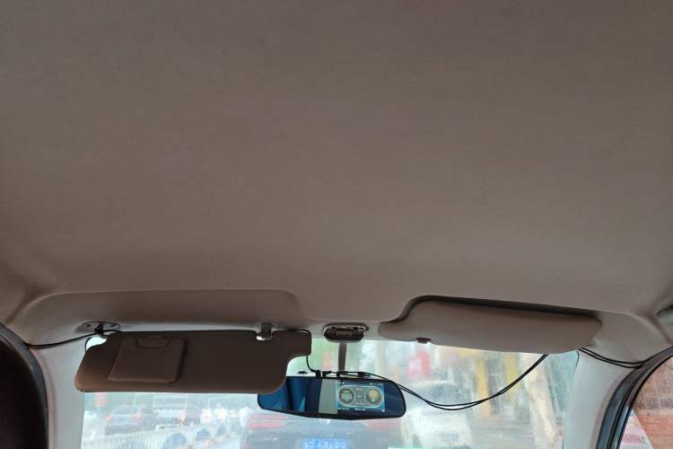 Used FAW Xiali N5 2011 1.3L Manual Luxury Edition Headliner