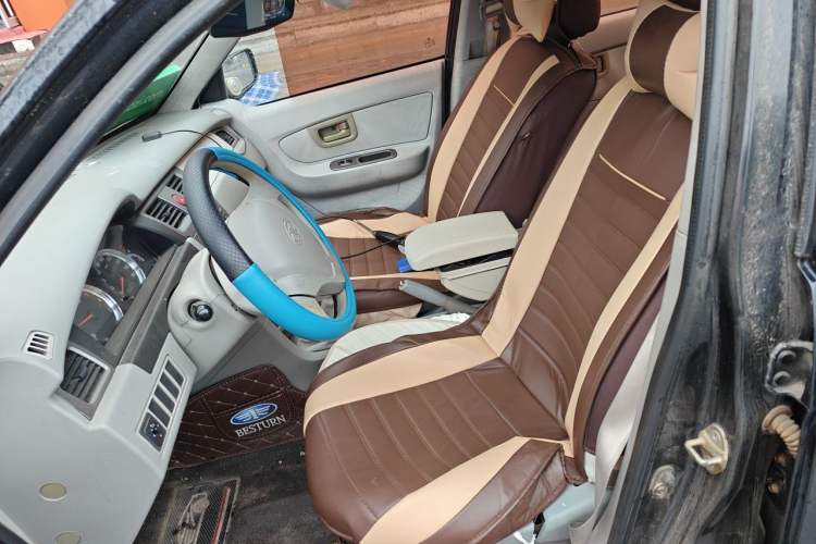 Used FAW Xiali N5 2011 1.3L Manual Luxury Edition Left Front Seat
