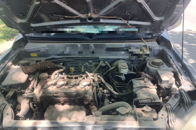 Used FAW Xiali N5 2011 1.3L Manual Luxury Edition Engine Bay