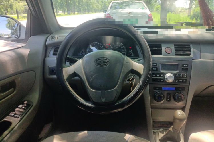 Used FAW Xiali N5 2011 1.3L Manual Luxury Edition Steering Wheel