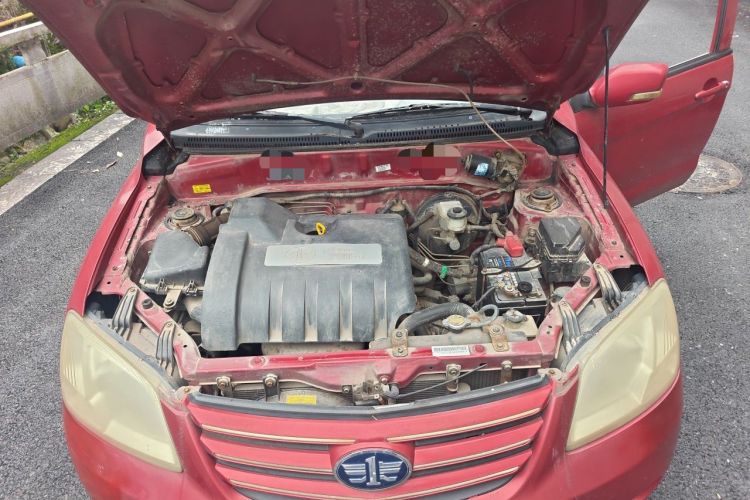 Used FAW Xiali N5 2011 1.3L Manual Luxury Airbag Version Engine Bay