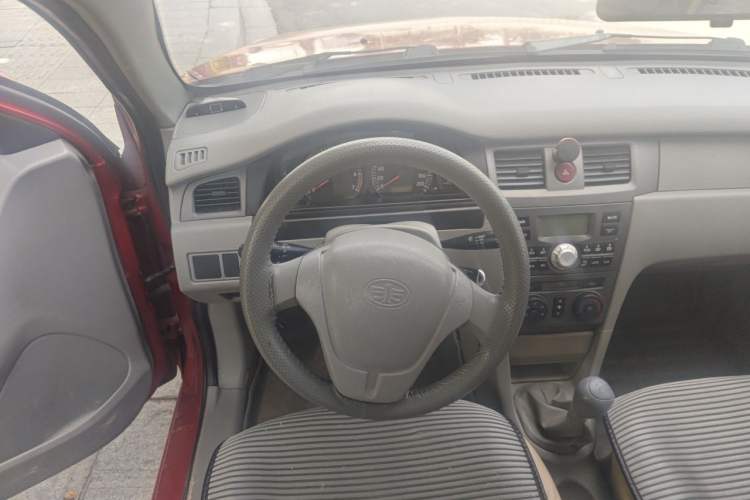 Used FAW Xiali N5 2011 1.3L Manual Standard Edition Steering Wheel