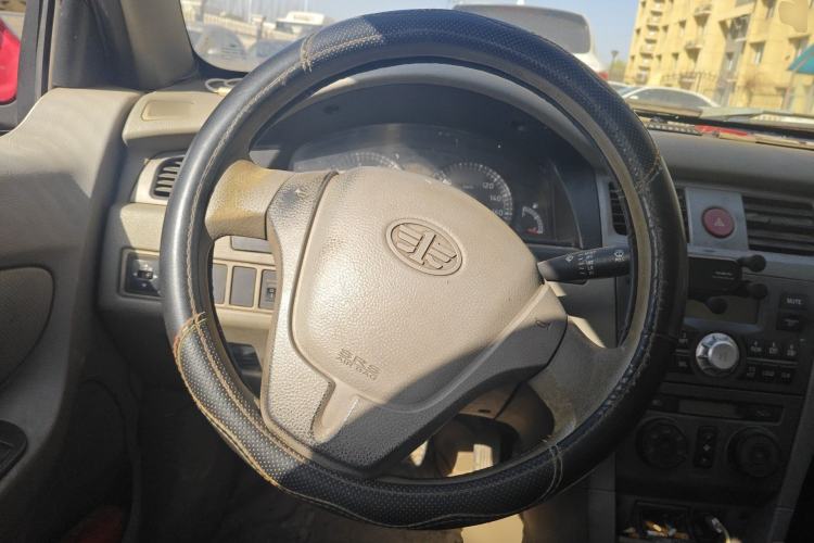 Used FAW Xiali N5 2011 1.3L Manual Luxury Edition Steering Wheel