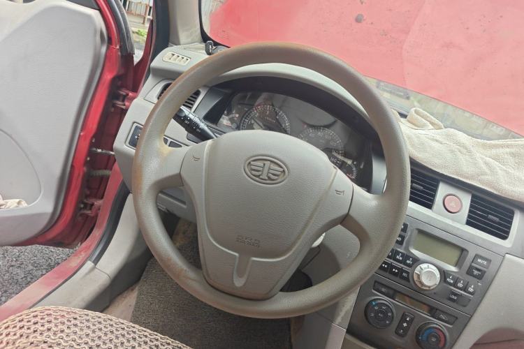 Used FAW Xiali N5 2011 1.3L Manual Luxury Airbag Version Steering Wheel