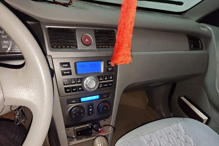 Used FAW Xiali N5 2011 1.0L Manual Standard Edition Audio And AC Panel