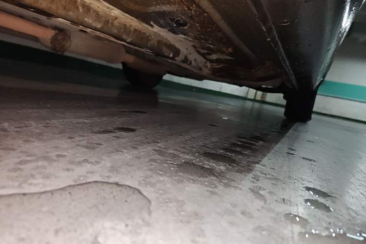 Used FAW Xiali N5 2011 1.0L Manual Standard Edition Chassis Front Left