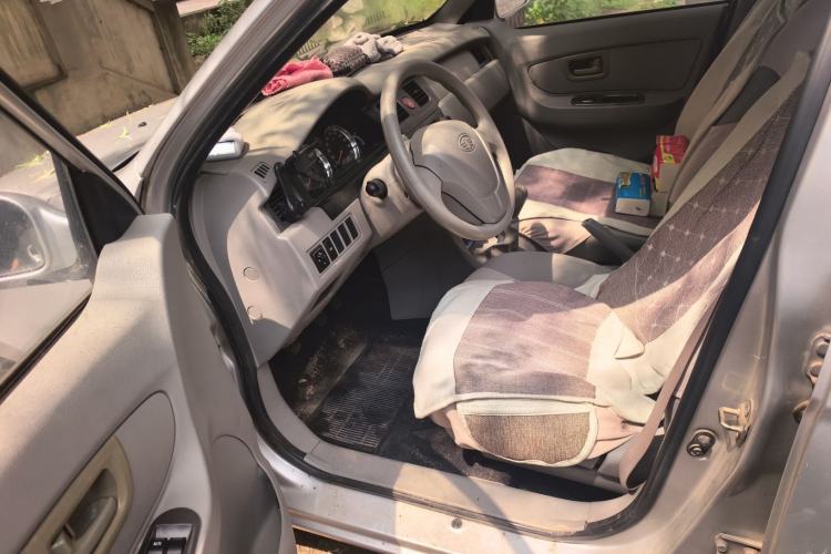 Used FAW Xiali N5 2011 1.3L Manual Luxury Airbag Version Driver Seat