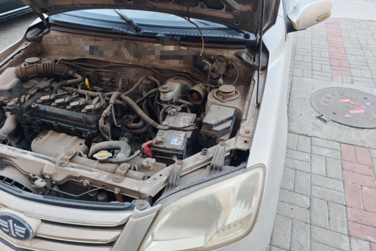 Used FAW Xiali N5 2011 1.3L Manual Luxury Edition Engine Bay Left
