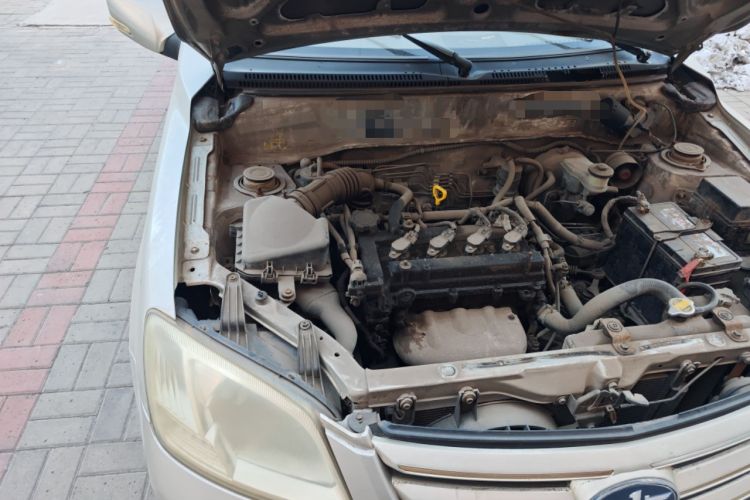 Used FAW Xiali N5 2011 1.3L Manual Luxury Edition Engine Bay Right