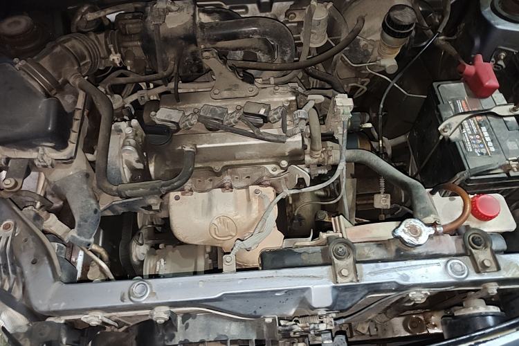 Used FAW Xiali N5 2011 1.0L Manual Standard Edition Engine Bay