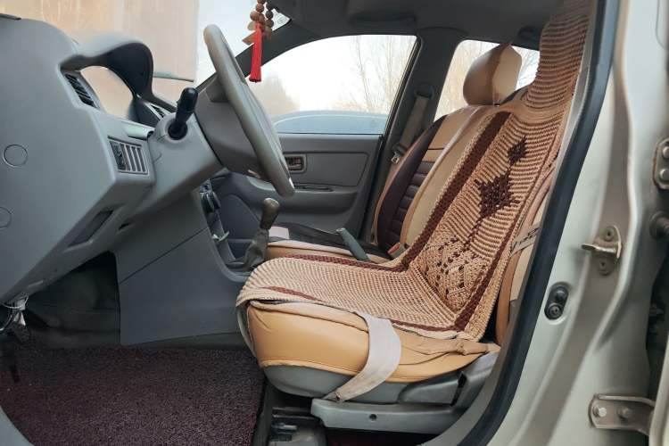 Used FAW Xiali N5 2011 1.3L Manual Luxury Edition Left Front Seat