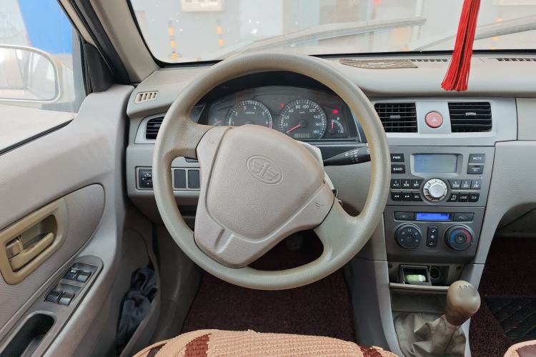 Used FAW Xiali N5 2011 1.3L Manual Luxury Edition Steering Wheel