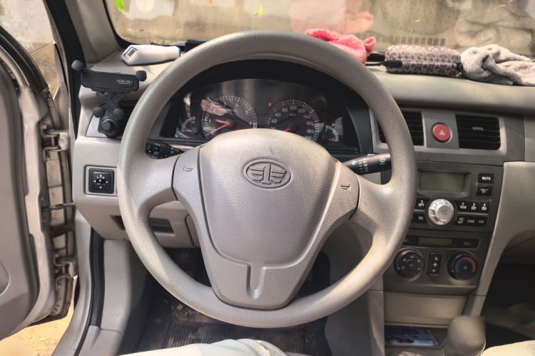 Used FAW Xiali N5 2011 1.3L Manual Luxury Airbag Version Steering Wheel